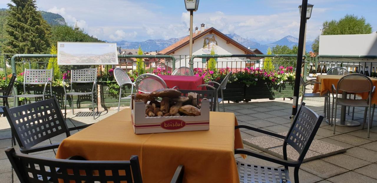 Hotel Martinella Folgaria Esterno foto