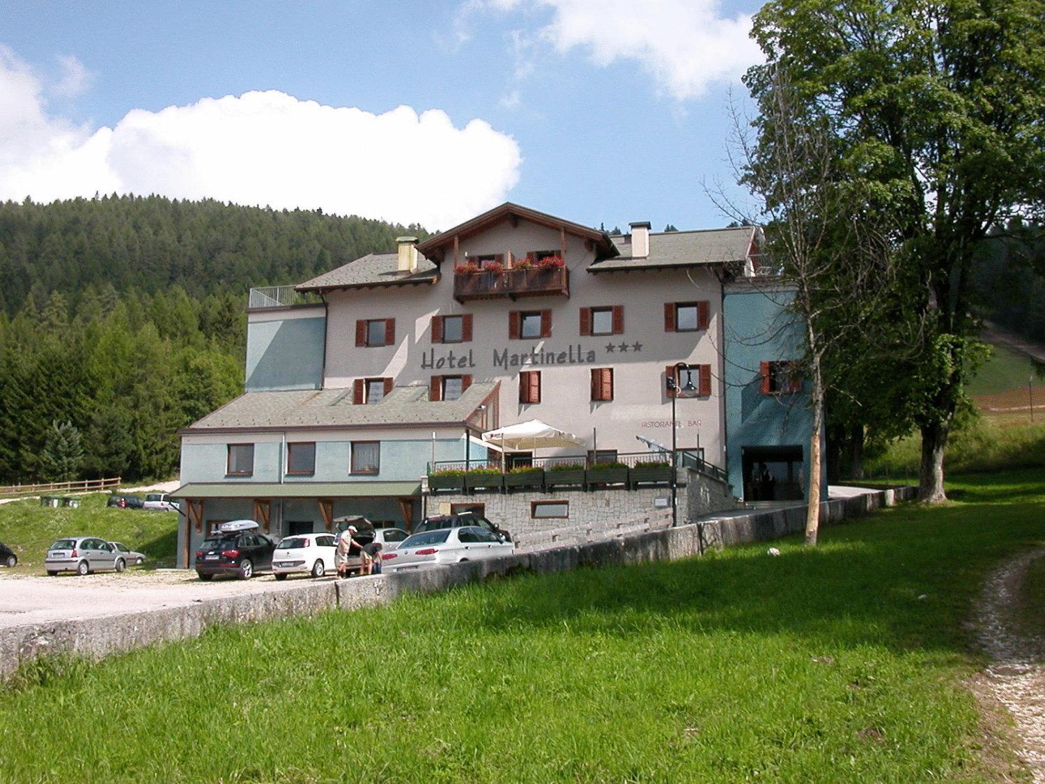 Hotel Martinella Folgaria Esterno foto